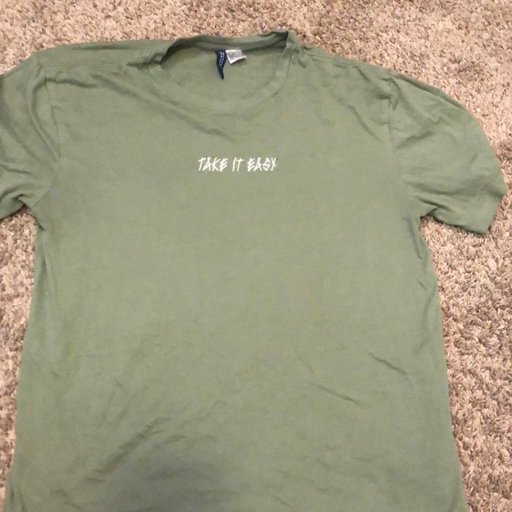 Graphic tee